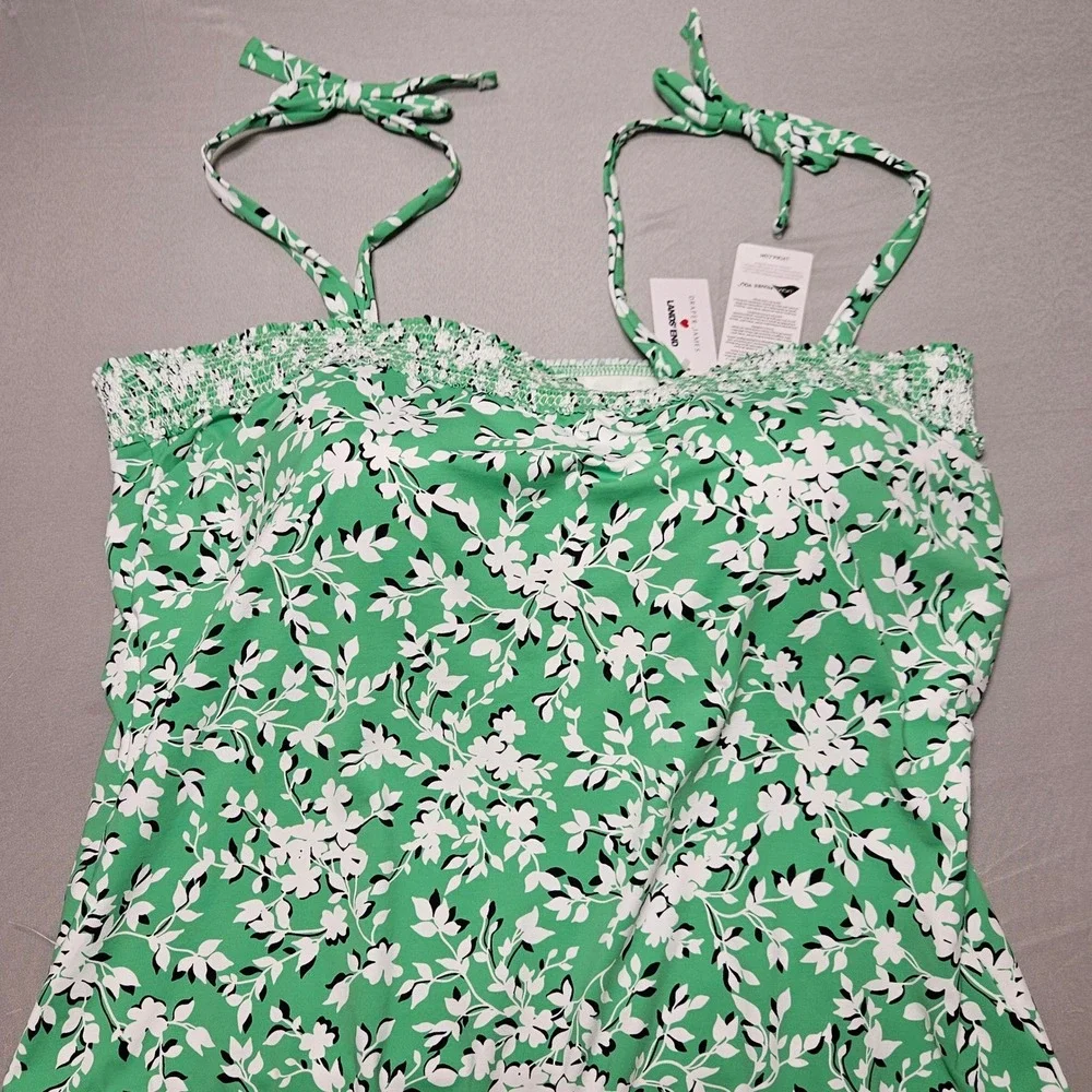 Draper James Lands End Swimsuit Womens 26W Green Floral Smocked One Piece NWT